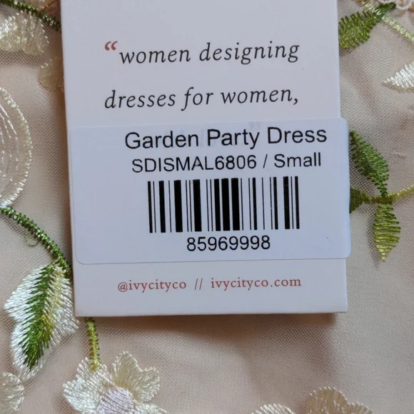 Dress - Picture 13 of 13